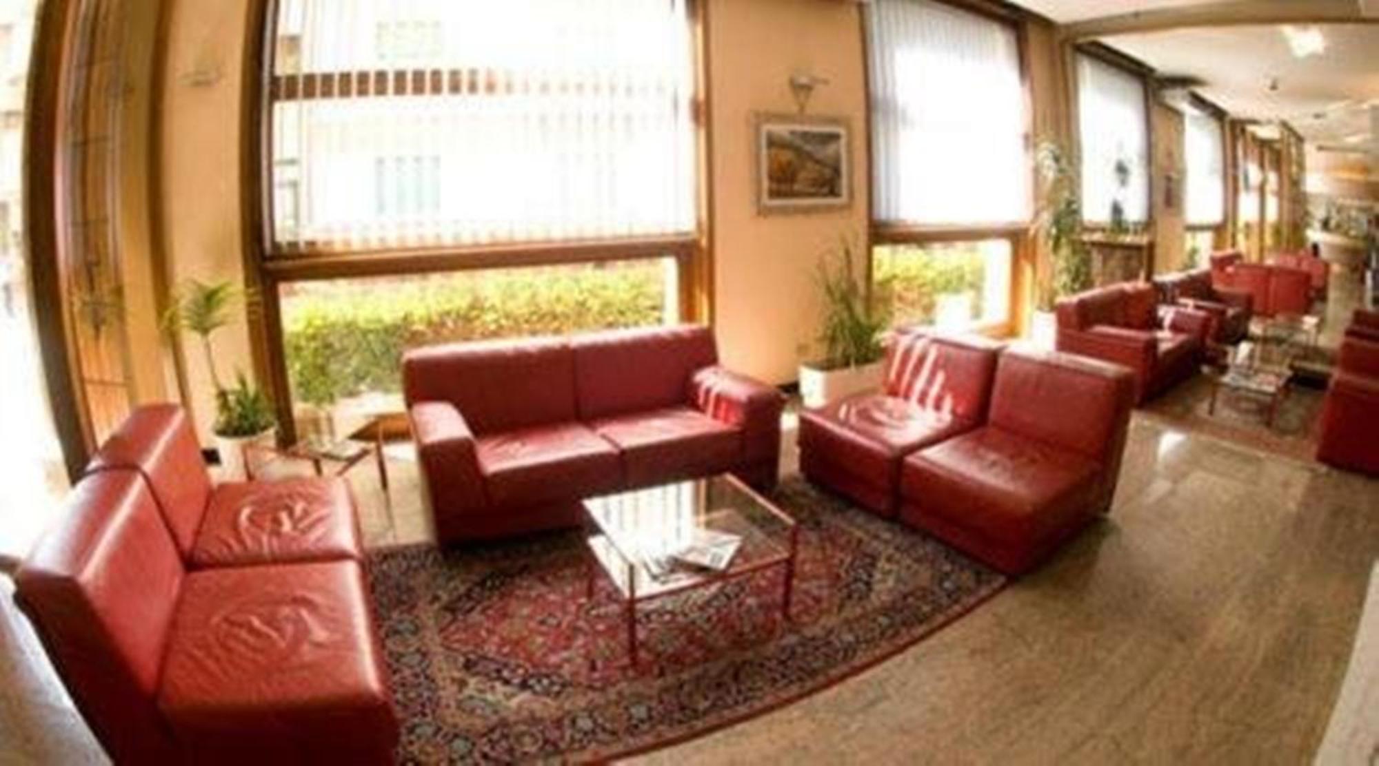 Hotel Milano Pistoia Exterior photo