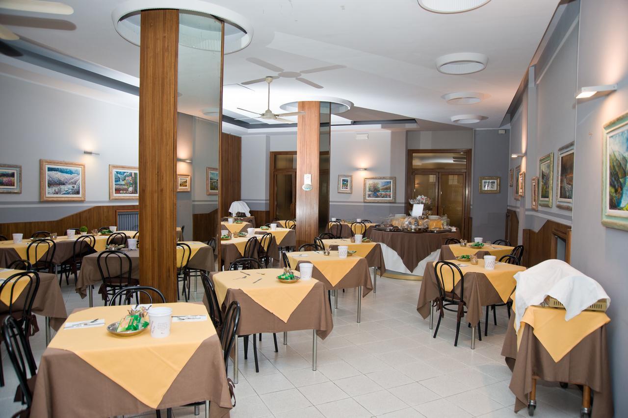 Hotel Milano Pistoia Exterior photo