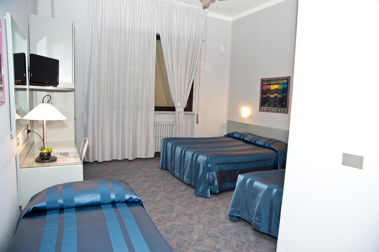 Hotel Milano Pistoia Exterior photo